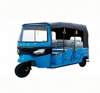 Tuk-Tuk Eléctrico de Tres Filas